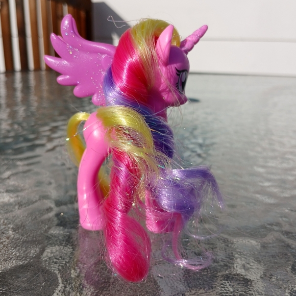 Princess Cadence sparkly brushable MLP G4 - Picture 5 of 10